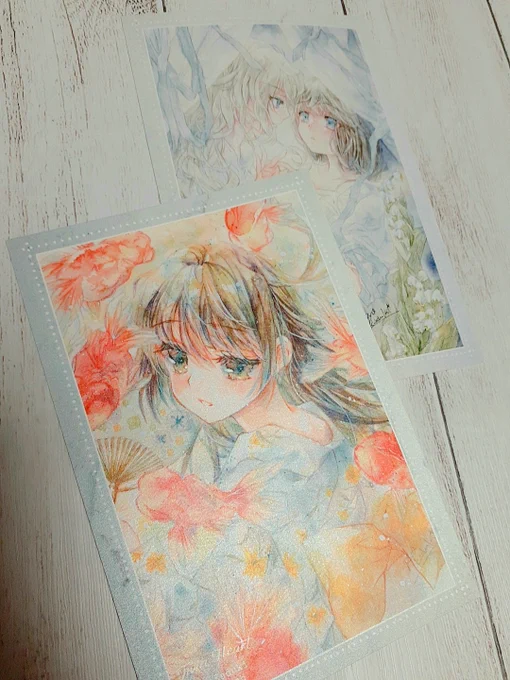 通販や展示会用のおまけポスカ新しくなりました

「赤い金魚」はありがたい事にリクエストいただいてたので季節柄もあり作ってみました✨ 