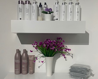 BenHouseLofts1's tweet photo. Lisse therapy #hair treatment keeps the frizz at bay providing vitality and shine ring 01942 876676 for more details https://t.co/6oqs49qdYj