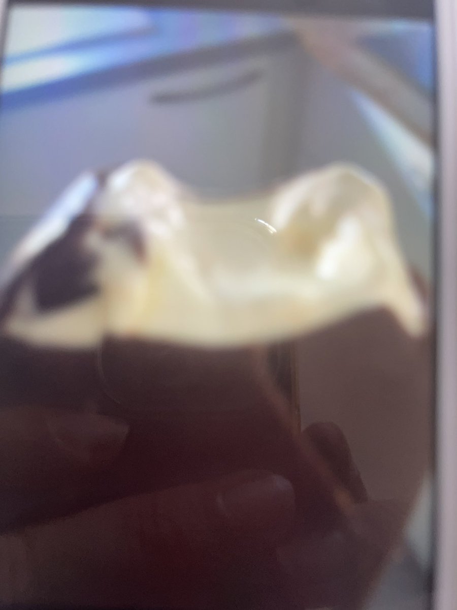 Alexb249's tweet photo. @Gopuff_FR premier commande chez gopuff 4 paquets de glaces décongelés et ils ne veulent ni me relivrer ni me rembourser #abus#gopuff https://t.co/YIi7daTQZL
