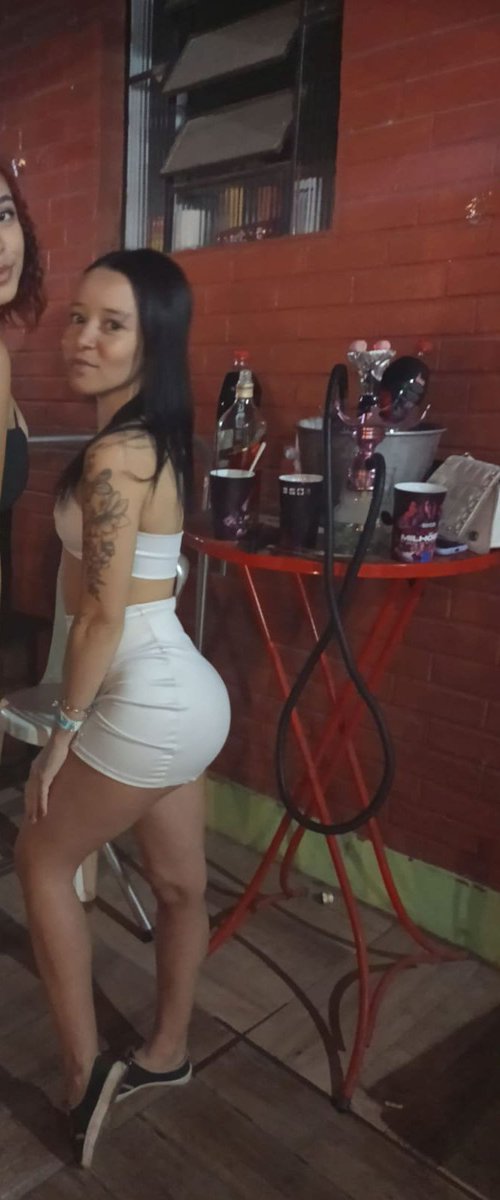 RebeccaGla's tweet photo. Se amar é crime, considera-me bandida. https://t.co/OFDV1MVirR
