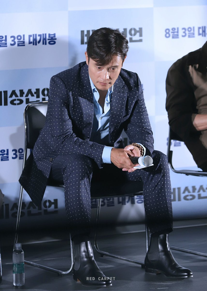 bhredcarpet's tweet photo. 비상선언 많은관심부탁 🫶🏻

#이병헌 220801 라이브톡 https://t.co/Bvx9csBFmS