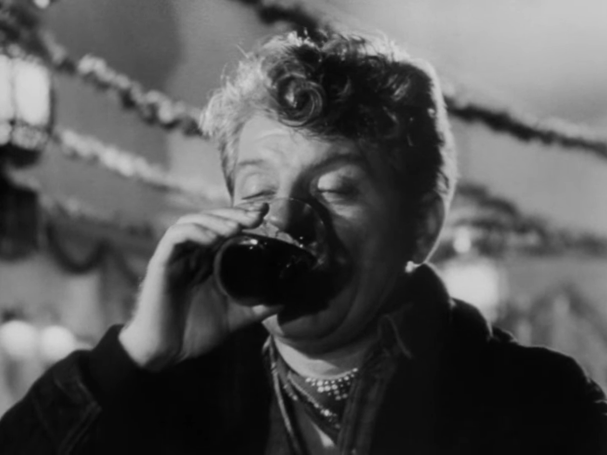 editedbylaura's tweet photo. Just finished #Moontide (1942, Archie Mayo, Fritz Lang) starring Jean Gabin and the lovely Ida Lupino. My appreciation for her grows with her every film I see. She's such a wonderful actress. The film wasn't without its flaws - but it still passed the time nicely. https://t.co/BLb9ba6Xl8