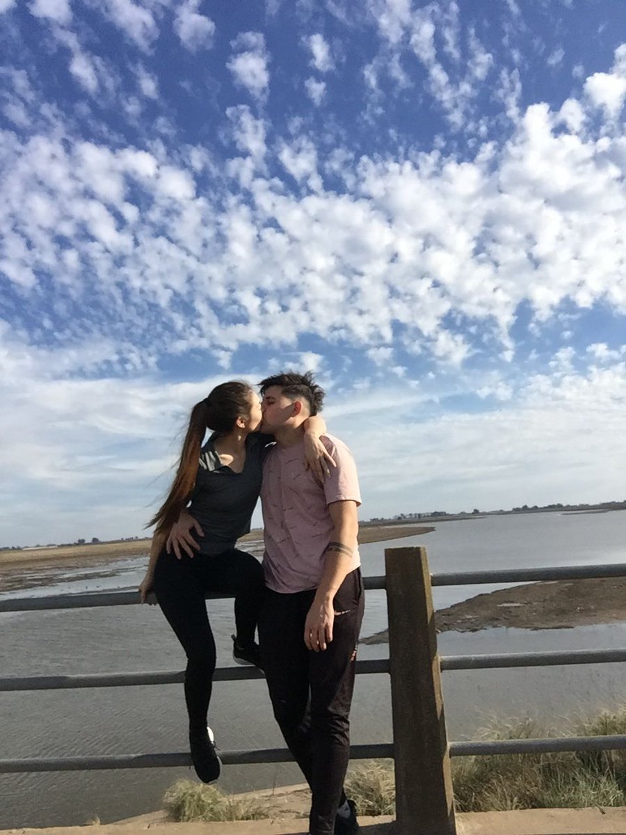 lauriGoggi's tweet photo. Tengo la mejor compañera🥰 https://t.co/So5zxewwJh