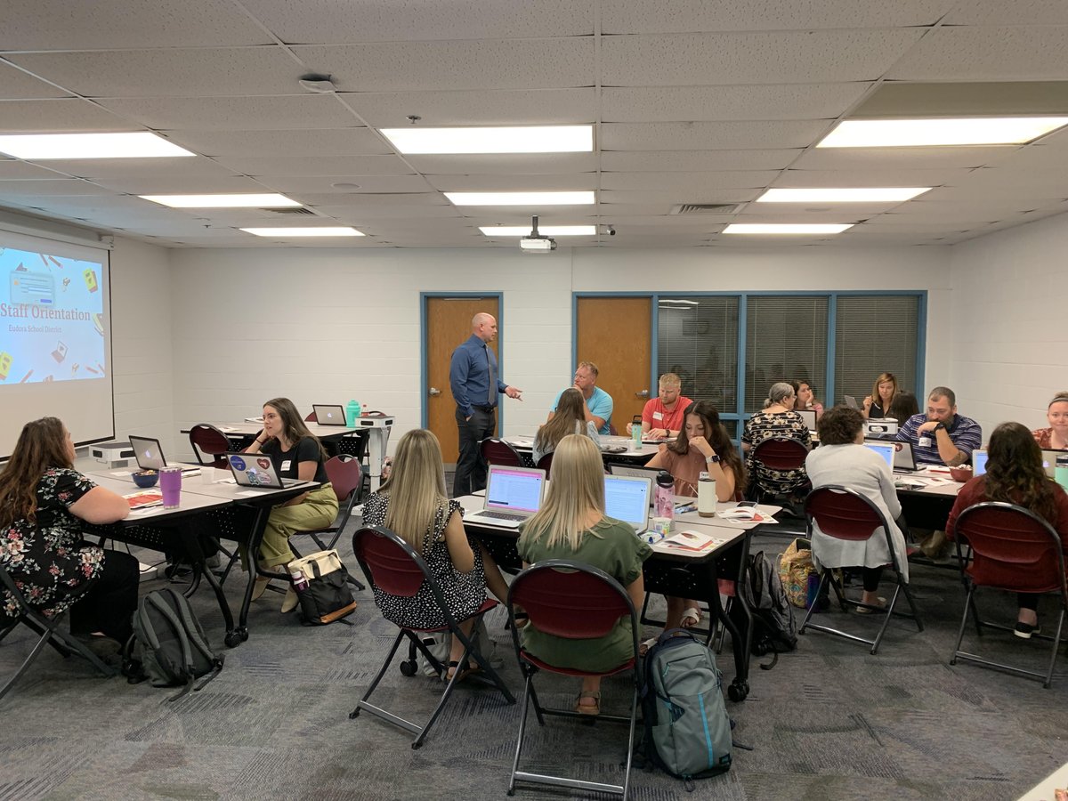 EudoraSchools's tweet photo. New Staff Orientation is starting soon! We are so excited to have these Cardinals on our team! #EudoraProud https://t.co/GrmUMV3Y8K