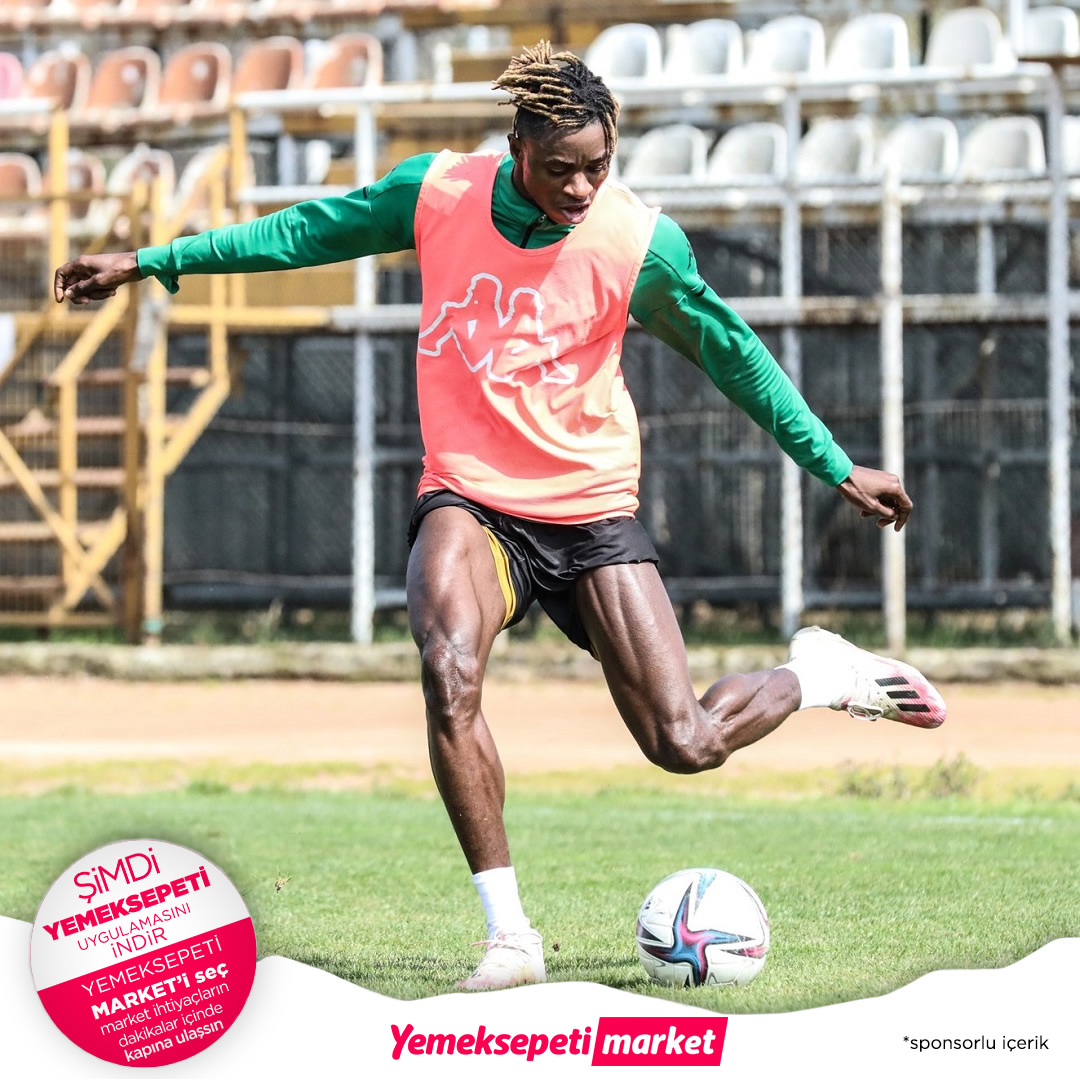 TransferMerkez's tweet photo. 🔥 Amatör'den Şampiyonlar Ligi'ne!

2019 yılında futbolcu olma hayaliyle gelip İzmir’de amatör olarak Foça Belediyespor ve Tire Belediyespor’da forma giyen Nijeryalı Rasheed Akanbi, Şampiyonlar Ligi elemelerinde Moldova ekibi FC Sheriff formasıyla ilk golünü attı! https://t.co/RZh0Vv9TE2