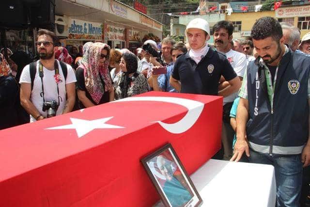sehit_acar's tweet photo. "Yiğit olanların sonu olmaz.."
Şehit Pöh Dursun Acar🌹
15.07.2016 🇹🇷 https://t.co/p8L2xWZVYn