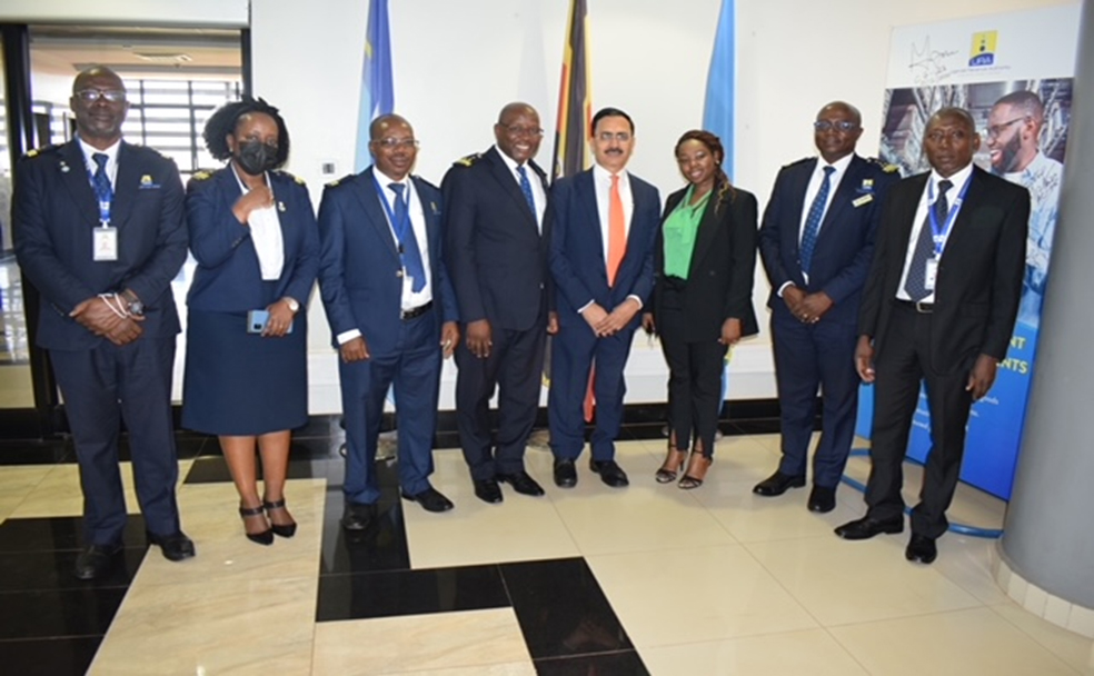 WCO_OMD's tweet photo. L'OMD aide l'Ouganda 🇺🇬 à renforcer son programme d’OEA et sa capacité de validation
➡️ https://t.co/Tq0UEkowBZ
#OMD #Douane #ModernisationDesDouanes #AFE #FacilitationDesEchanges #OEA #ProgrammeOEA #PCA #CAP #GestionDesRisques #Sécurité @Sida @URAuganda https://t.co/2g9Led4mWy