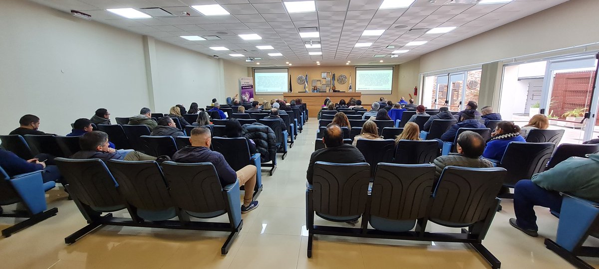 #AHORA diserta la Dra. <a href="/bozzarellicho/">Sofía</a> de la Secretaria de Igualdad y Oportunidades y Genero del <a href="/SindicatoDSalud/">Sindicato de Salud</a> #LeyMicaela #Hoy #ViolenciaLaboral