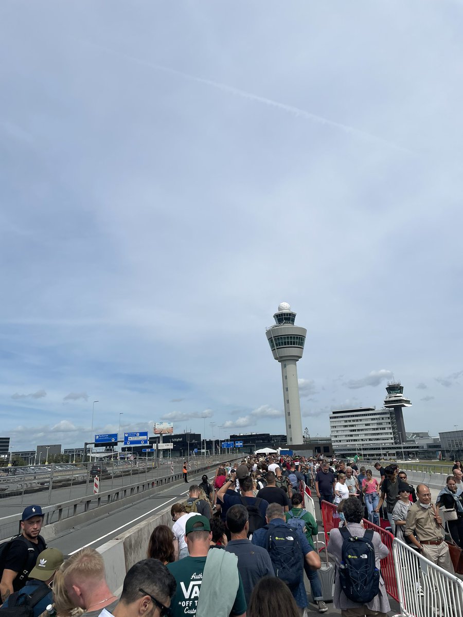 ichbinvarun's tweet photo. Schiphol horror!
Until now i had only seen the tweets, it was my first time experiencing 3 hour queue for security check.
Luckily my flight got delayed so could board.
#Schiphol #schipholchaos https://t.co/GQPEyWHZgf