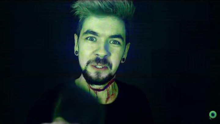 alexisepticey's tweet photo. Bio Inc Redemption video turns 5 years old today and two of Sean's egos in one video holy crap and here are some of my favourite pictures from the bio inc redemption video hopefully we can see Antisepticeye soon right @Jacksepticeye https://t.co/iTJHAkFW0V