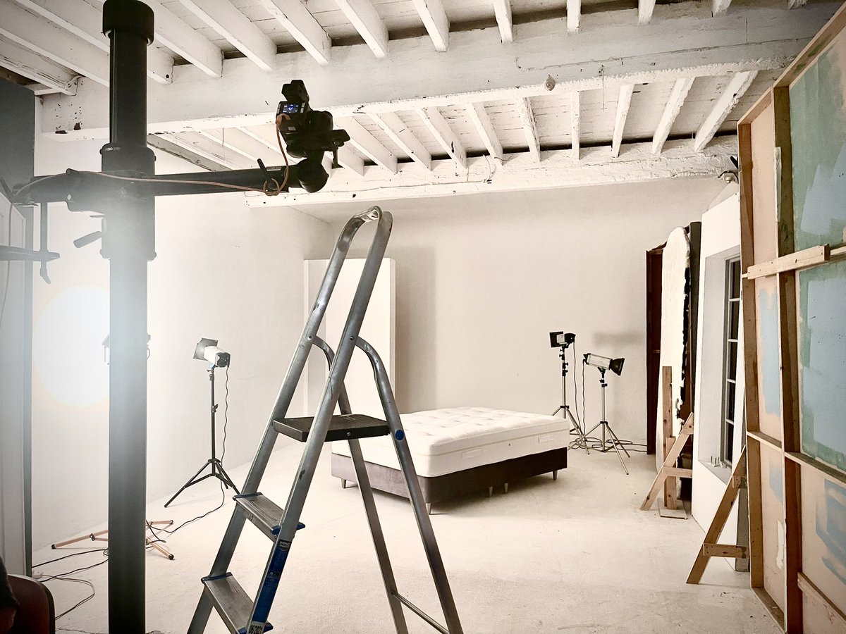 ShireBeds's tweet photo. Research l Concept l Design l Photography - the process of new product launch continues with our partners @PhotographyWrks #quality #beds #mattresses #divans #ottomans #headboards #photography #PhotographyIsArt https://t.co/ewIK8QYs84