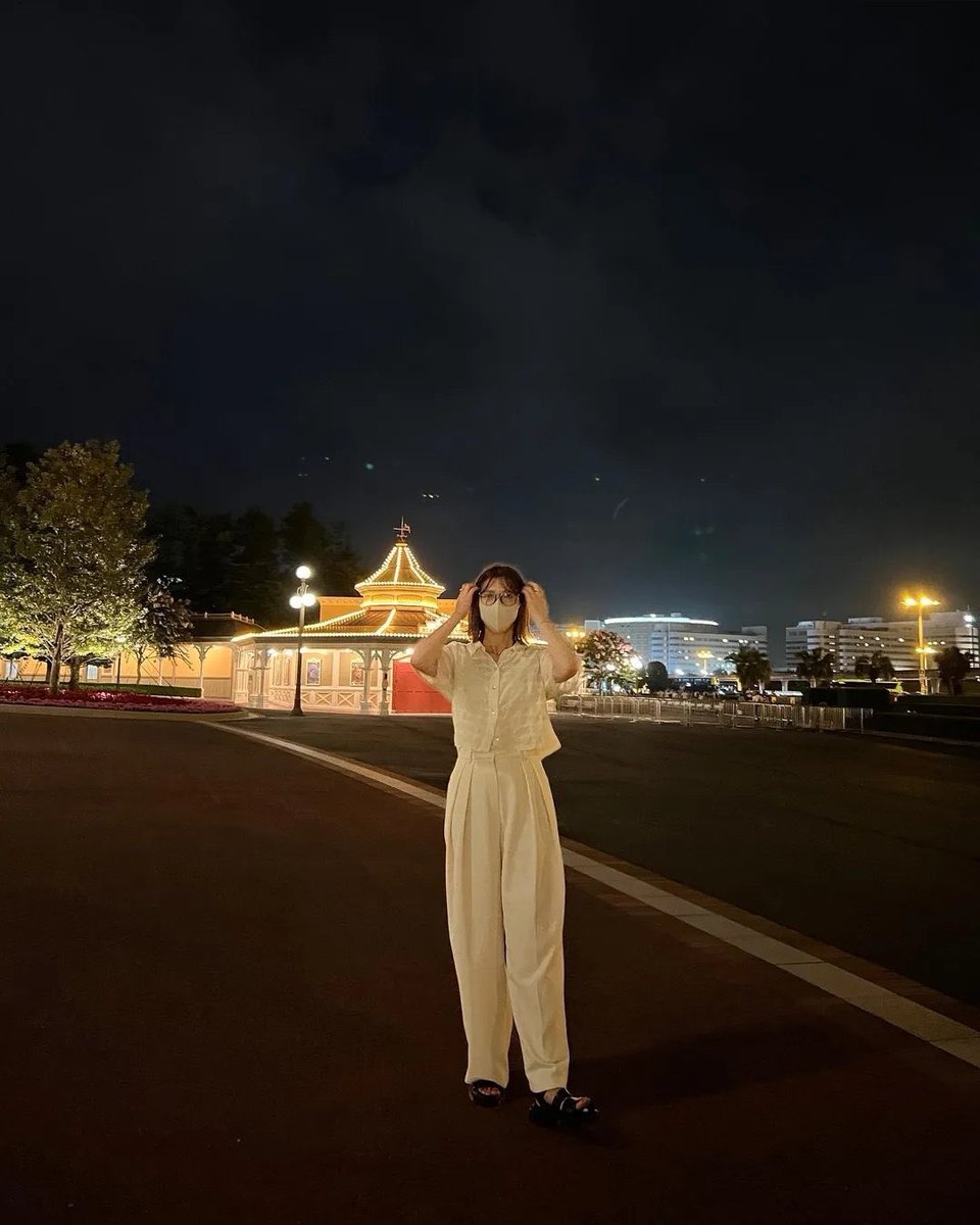 Ren0810_'s tweet photo. 眼鏡かけてる理佐ちゃん可愛い〜
 #risagram https://t.co/b39FVtVGBH