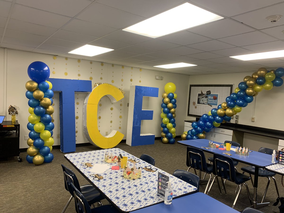 dolanreads's tweet photo. Wow! We are looking good at 50! We are excited to start the new school year and our 50th Anniversary of @TerraceElem! Check out this room of amazing educators! Thank you to all the school and PTA volunteers who made our updated MPR beautiful! @SBISD https://t.co/Gz2Dn0fnlG