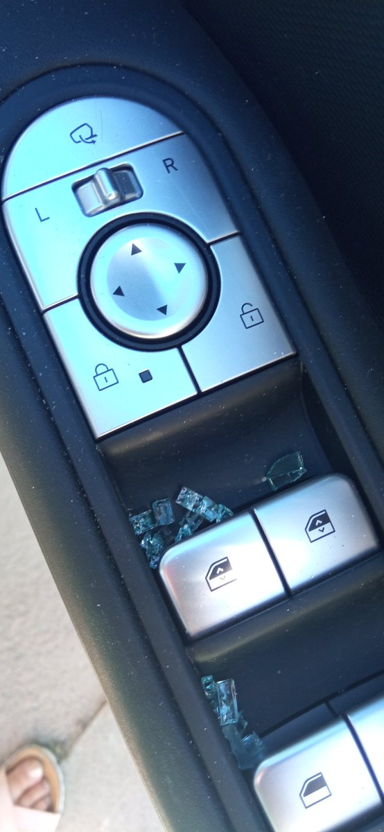 julesagarner's tweet photo. @Hyundai_UK We got ours two weeks ago and have brought it to France. Unfortunately the driver's window exploded this morning when we opened the door. Service team were lovely, but windows not covered by warranty. So trying to sort insurance claim and find glass repair in hot rural Charente. https://t.co/xkeSgfoqaQ