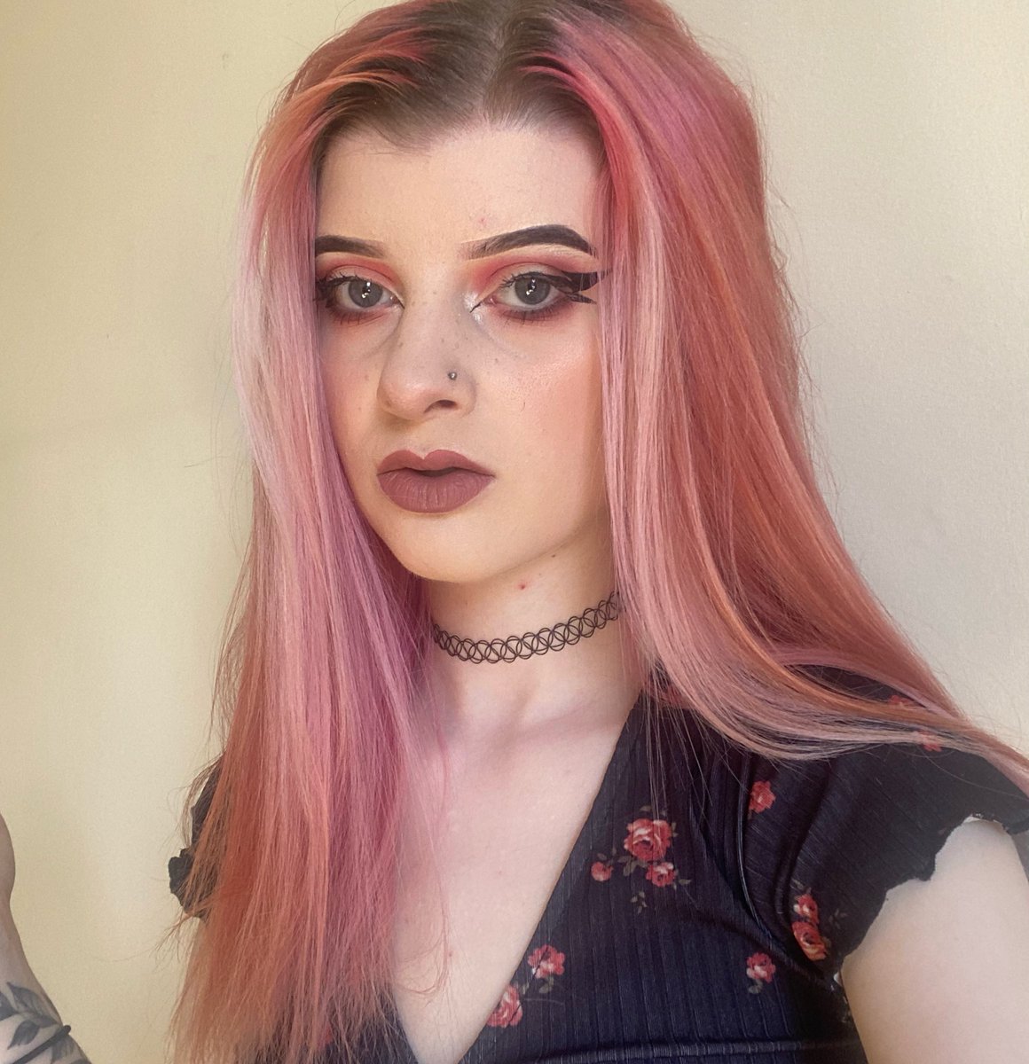 _katstokes's tweet photo. i did this entire face of makeup just to go to work https://t.co/BuCZIzArDG