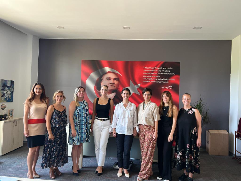 barisanilacakir's tweet photo. Tüm iyi dileklerimizle başladık🍀
Huzurluyuz, heyecanlıyız, mutluyuz🤍
@burcuozparpucu1 @ObenOztoklu @aslihan_top @ozlemkilicercan @PakkanElif @berrakdemir @zlemCan15952415 https://t.co/1K190VCEd9