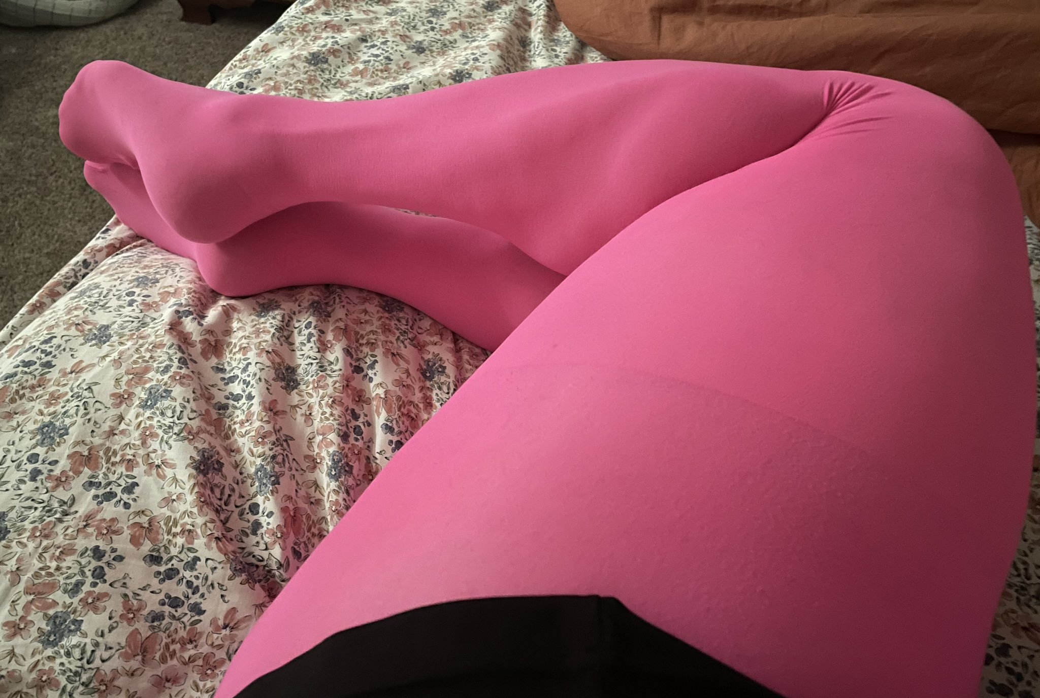 Pantyhosierylove on Twitter "Had a great nights sleep in my pink tights https//t.co/vFUYWhCnjM