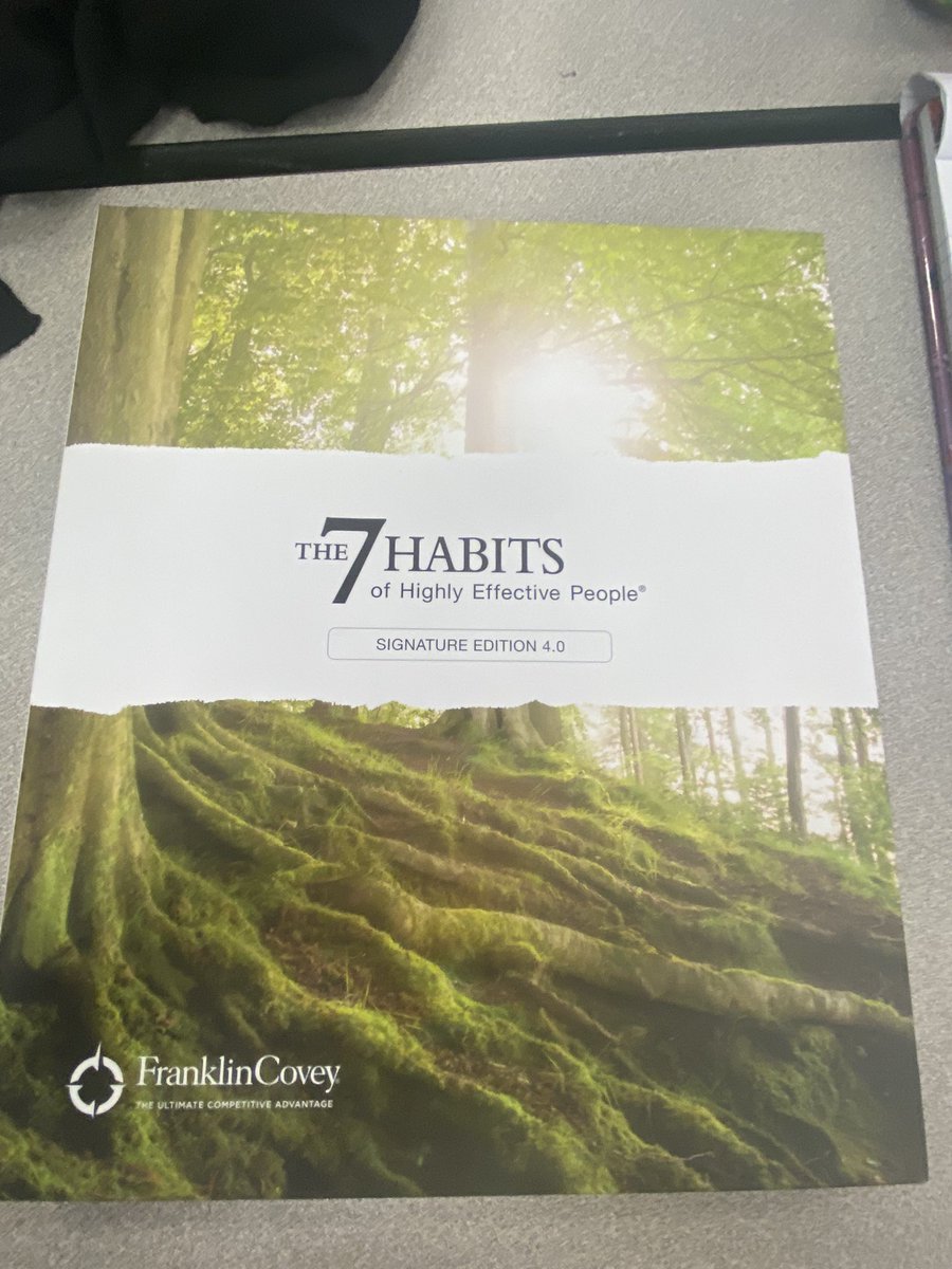 DrJScrant's tweet photo. Leader in Me, The 7 Habits training at LOE today! Welcome back staff ❤️ @LaurelOakElem @collierschools @TheLeaderinMe https://t.co/6zSHlFcgCt