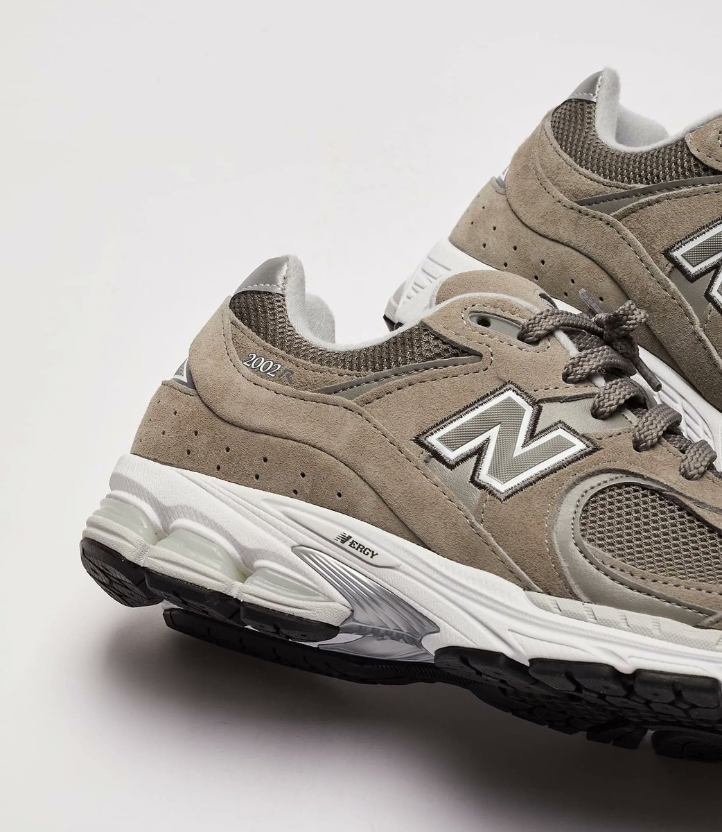 Restocked via Finishline 
New Balance 2002R "Grey"  

BUY HERE: bit.ly/3OPtY6k
