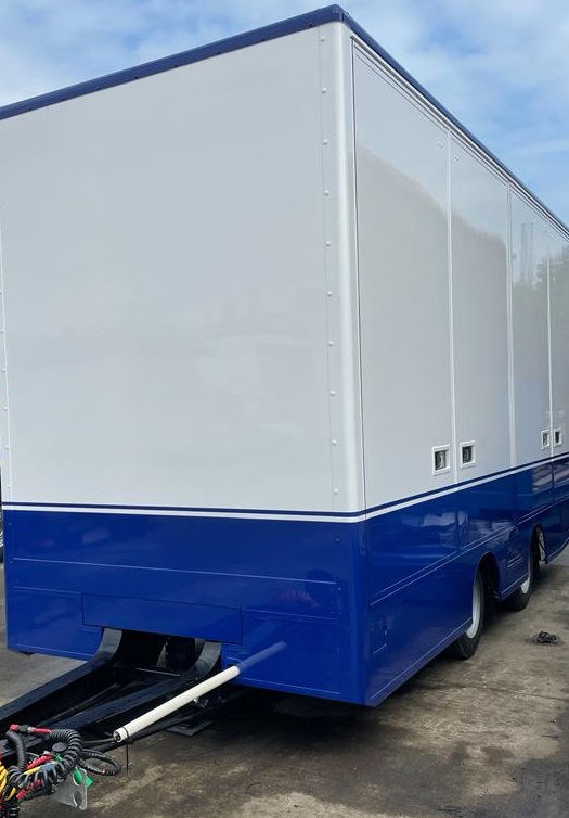 BurkeBrosMoving's tweet photo. A sneak peek at our new addition! π The trailer is ready for signwriting π¨and will be arriving shortly afterwards. Will be soon put to use with so many European runs. π
#RemovalsAndStorage #EuropeanMoving
@SbrSpecialist @BARremovers @LeggettsImmo @AshtonsLegal @RelocationFR https://t.co/uhkK1HLV2P