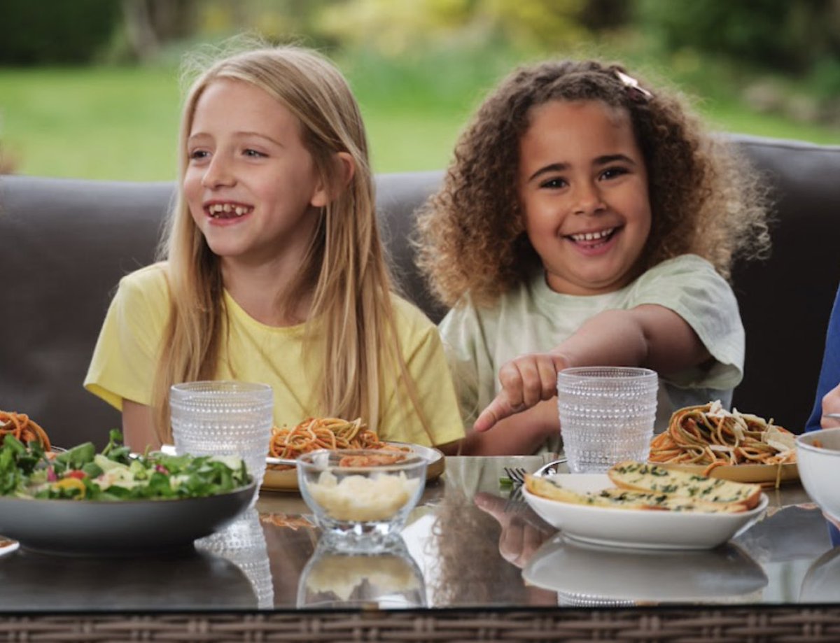 Holiday giggles 💥

Excite your kids with their favourite Bubble Salmon, Chicken Fillet Chunks, Fish Fingers or Pizza Baguettes for some super speedy meals (Which leaves more time for you to enjoy some quality time with the little and big ones!)

shop.crownfoods.co.uk