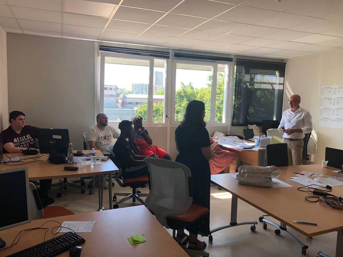 PJE (Poly Jeun's Entrpreneurs) tweet media