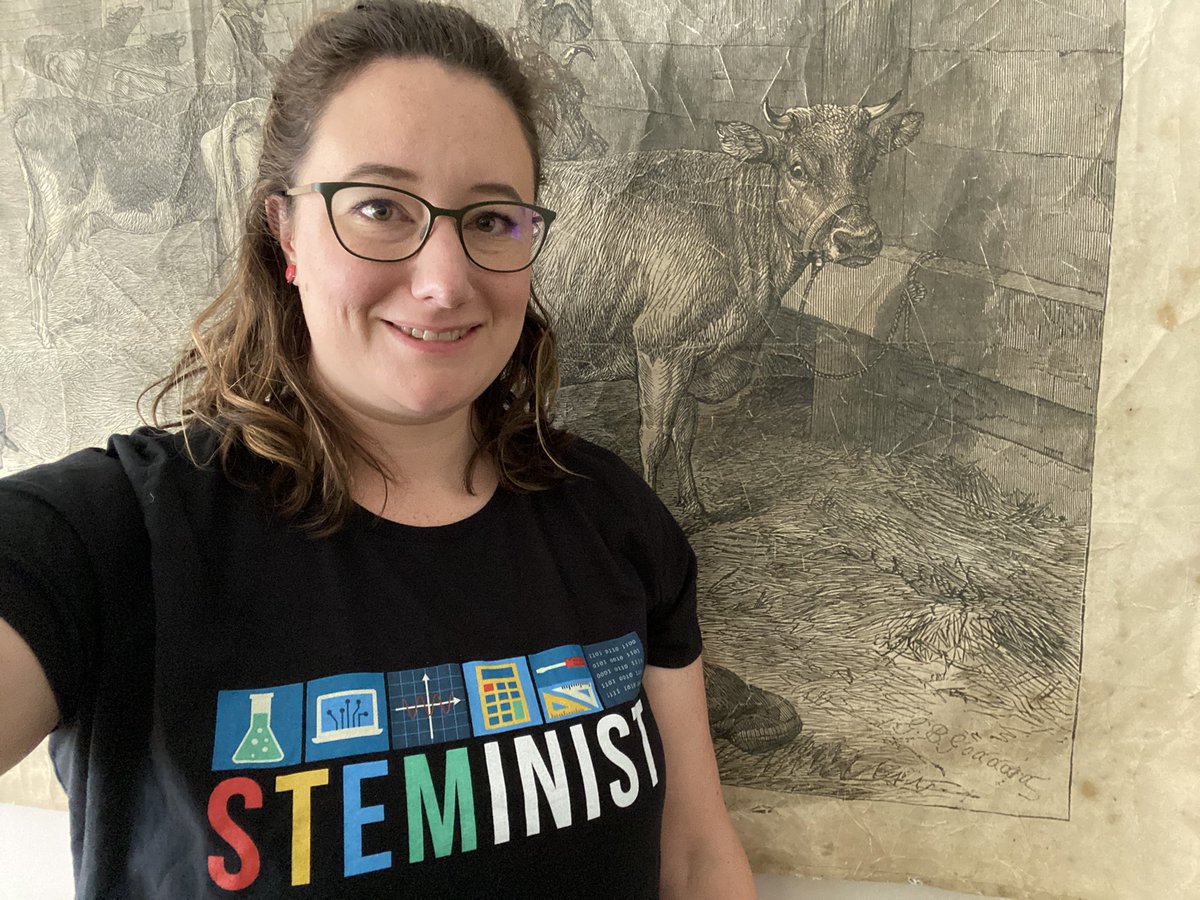 MsDubs_Science's tweet photo. Even though we had to adjust to virtual, I’m still expressing myself with a graphic t-shirt! https://t.co/Wfg40MS5kQ