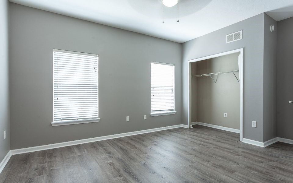 bebetterjax's tweet photo. #Condo in the Gated Community of Summer Key!
🏠2 Bed • 2 Bath • 978 Sqft

More Info Here:
https://t.co/RgX2hAz0pd https://t.co/UJSsgHsT9J