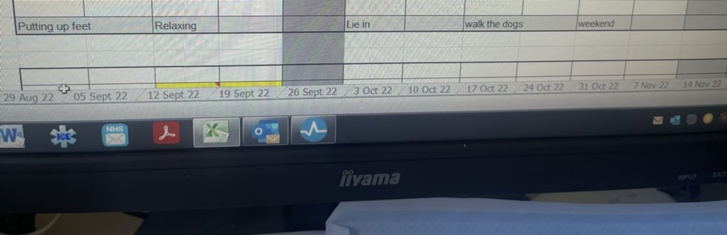 Suewatts71's tweet photo. Loving this weeks rota @dr_lungs #cryingwithlaughter https://t.co/dFE5on2lUM