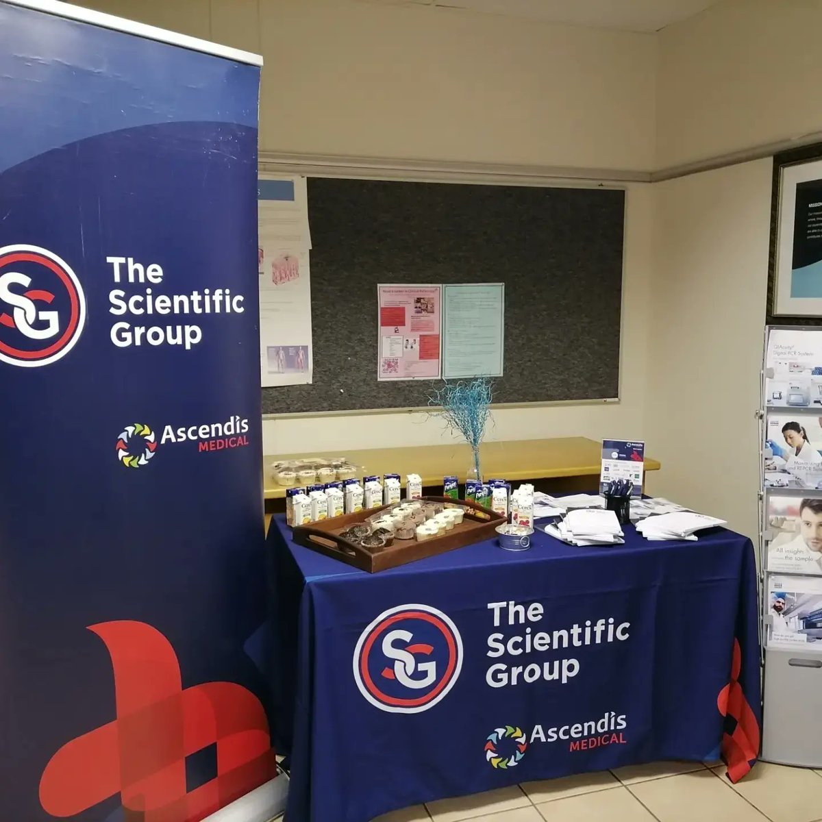 CMHRU_ZA's tweet photo. Thank you to The Scientific Group for hosting today's journal club on #DigitalPCR. It was a very informative session in which staff and postgraduate students had learnt alot. We hope to have you back for future talks👏#health #science #research #ascendismedical #journalclub https://t.co/nP9haSuNdz