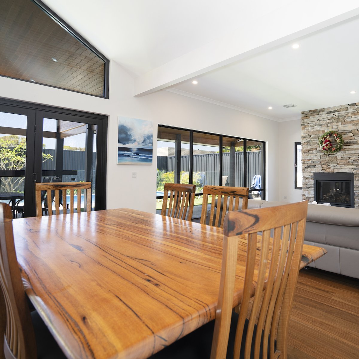 MKBuilding_S's tweet photo. At MK Building Solutions, we make sure your home is not only designed well in terms of aesthetics but also when it comes to energy efficiency and sustainability. 

Our aim is to give you a comfortable living space that will stand the test of time and conserve energy for generatio https://t.co/Jcnu9VvQFn