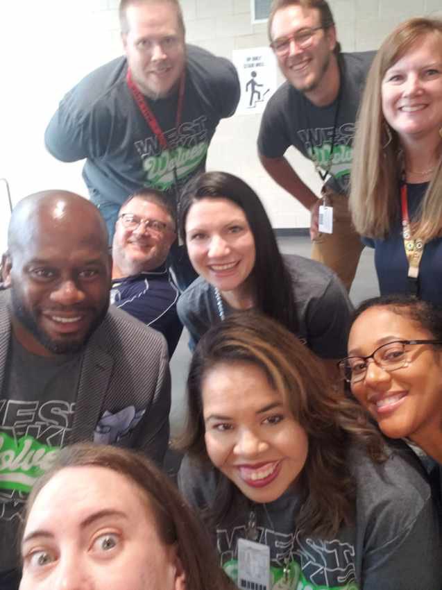 c_ratliffWLMS's tweet photo. Starting the year right at @HumbleISD_WLMS with the Social Studies team 🤪 #ahooo 🐺 #wolfpack @HumbleISD https://t.co/yM5FMnuvJb