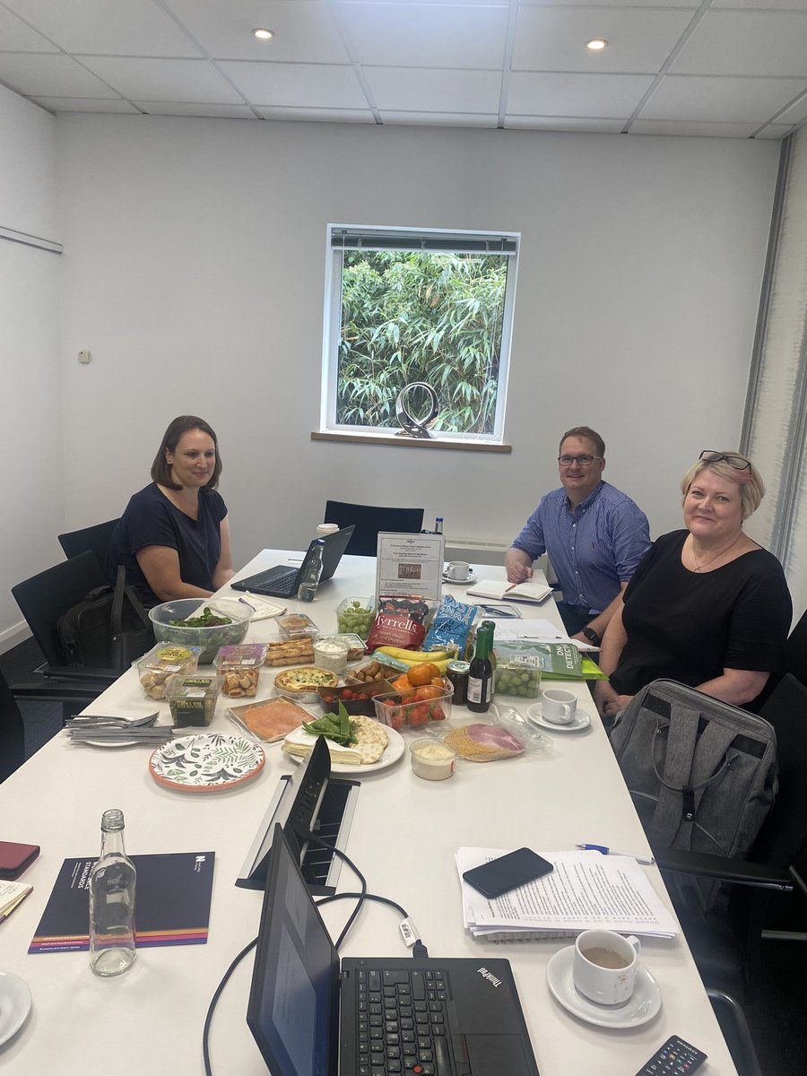 Lauren Pinnell tweet media