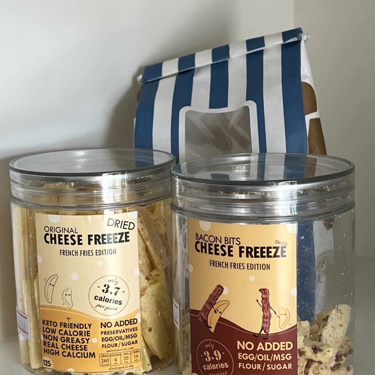 ชีสกรอบ = ความสุข500% กรอบ ไม่เลี่ยน หอมชีสแบบโคตรชีสสสสสส ยิ่งรสเบค่อนคืออร่อยยยยแบบบบ ดูได้จากกระปุกว่าจะหมดแล้ว🧀🫠🥓🫶🏽