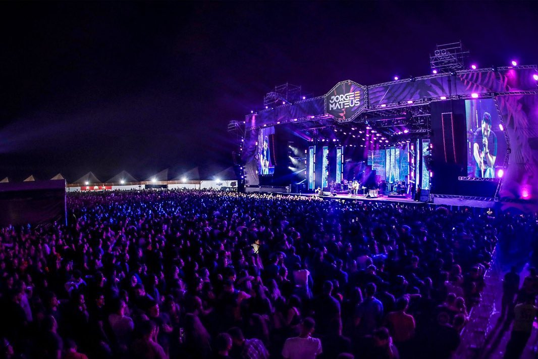 FeelingEventos's tweet photo. Foi sucesso total! 💥

Sábado (30.07.2022) o Mineirão ficou pequeno na primeira edição do Festival @jorgeemateus 🔥

Um evento emocionante assim não poderia ficar sem a nossa estrutura, não é mesmo? 😍✨ https://t.co/R1wjbLsNPt