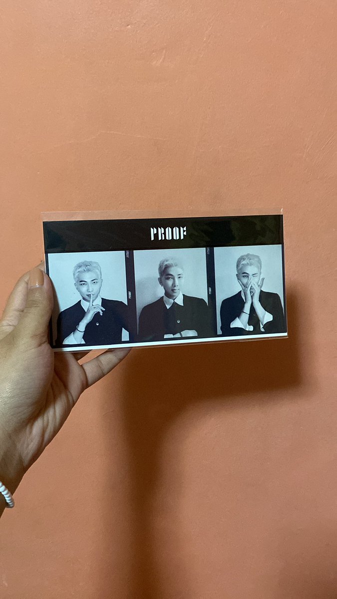 GrandpaMin_09's tweet photo. WTT | LFT weverse pob triptych

Have: rm triptych pob
Want: suga triptych

🏷 wtt lft ph bts suga rm namjoon yoongi https://t.co/c3rz9t2aHY
