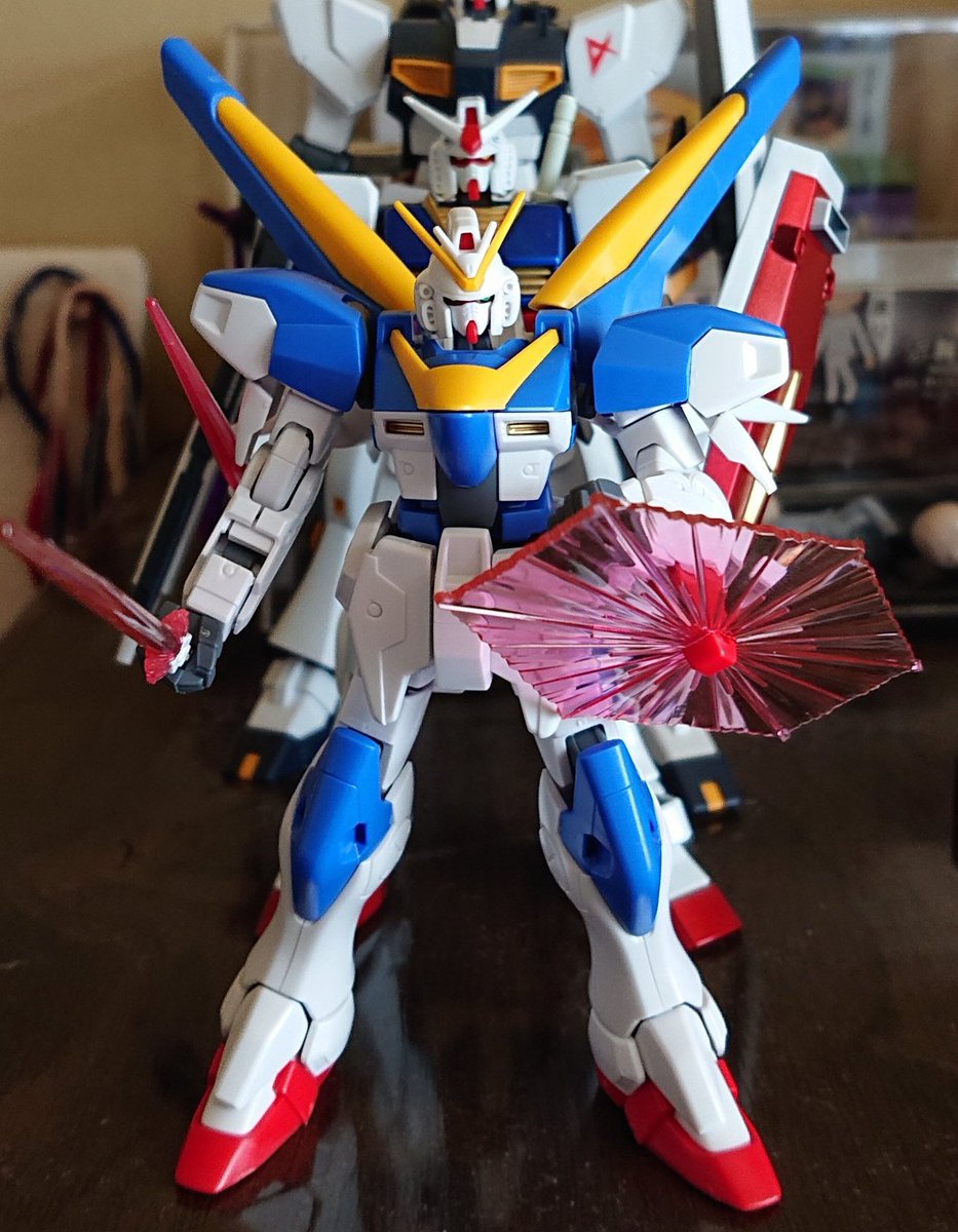 青いV2できたー!
メタリックにキャンディに塗ったけど、撮り方がわかんねえ! 