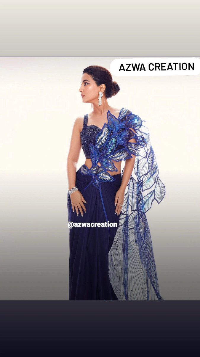 AzwaCreation's tweet photo. Western party wear dresses India's one of the best ladies wear suit sari lengha etc. #handwork #azwacreation #AZcreation #embroidery #lengha #suit #sari #womenswear #womensfashion #fashionblogger #trending #streetstyle #fashiondesginer #designer #streetfashion #azwacreation786 https://t.co/xiHi78wrD9