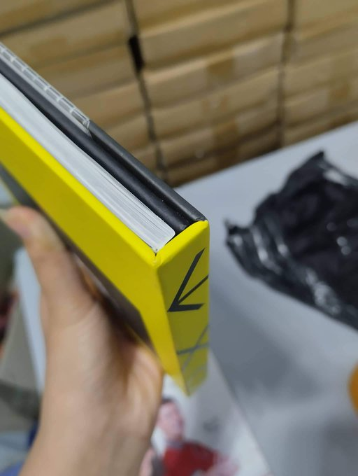 DandaniesCartPh's tweet photo. Here are the photos before and after you dented the album. https://t.co/giOjxcBVm6