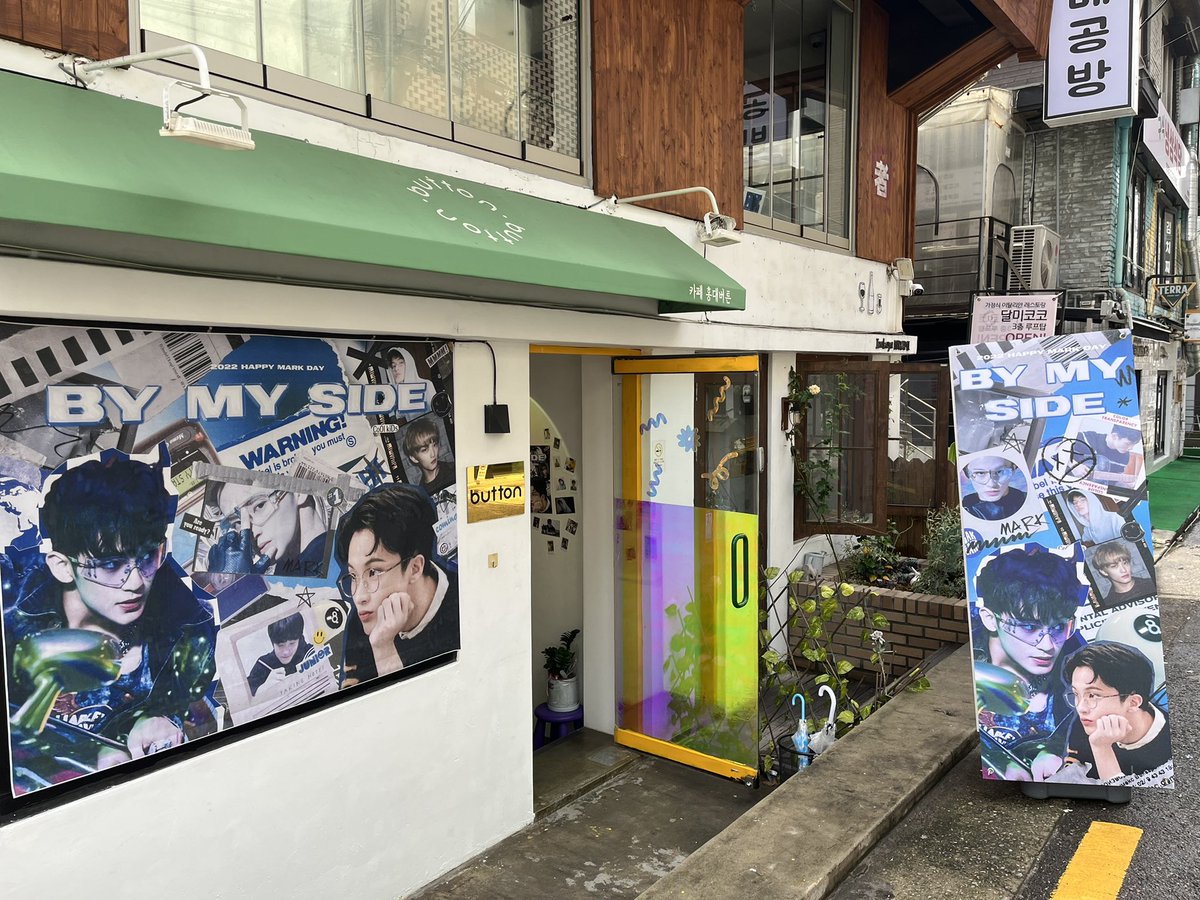 Headofncity's tweet photo. 📍홍대버튼

너드맠과 테크맠의 조합은 무족언 성공이잖니…? 컨셉 지대 이쁘고 비록 럭드는 못했지만, 특전이 두둑해서 너무 만족🖤💙

#by_my_side 
#𝐌𝐲_𝐂𝐚𝐧𝐚𝐝𝐢𝐚𝐧𝐁𝐨𝐲_𝐌𝐚𝐫𝐤 https://t.co/hVqCJ9KZFz