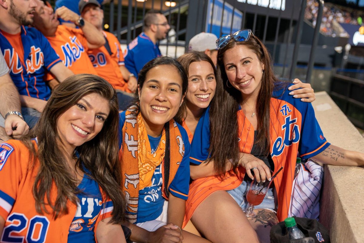 The7Line's tweet photo. Subway Series @The7LineArmy album up on our FB! 📸: @KillDrea ➡️ https://t.co/Y3c4eQlfEn https://t.co/tY7rYxTeMh