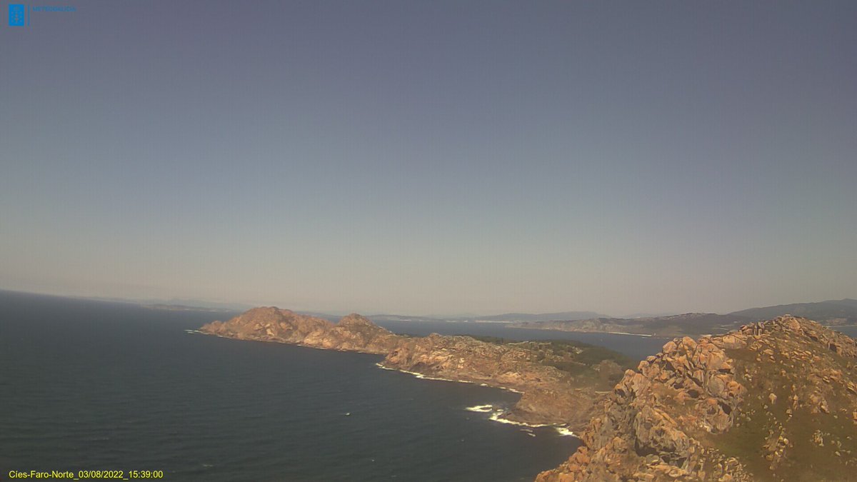 MeteoGalicia's tweet photo. Nova cámara desde o norte de #Cíes #Vigo
Pódese ver;
🧐#CostaDaVela
🧐#CaboHome
🧐Entrada da #RíadePontevedra
🧐Entrada da #RíadeArousa
🧐#illadeons
🧐#Portonovo 
🧐#ACurota #Barbanza https://t.co/fcUoQ4gMC5