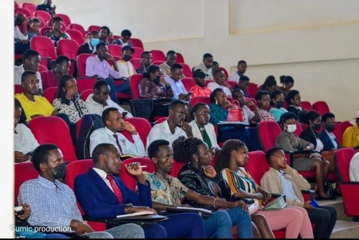 MRwakanuuma's tweet photo. If you dont know where you come from then you dont know where you are going ,
Iam from Isingiro-Bukanga and iam proud of it.
#Isingiromakererestudentsassociation.
@HRwakanuma 
@DrRwamiramaBK https://t.co/sm3p6nEahy