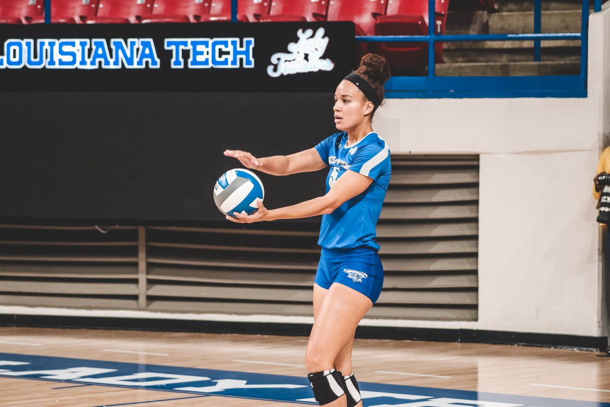 PrivateersVB's tweet photo. Our new GA who will be on the sidelines this season! 

Congrats to @Mxnwlsh ! After finishing her indoor and beach career, Max will transition to coaching this fall!

https://t.co/KlWxyzNsfa

#NOLAsTeam ⚔️ https://t.co/ZSJz7UGcf4