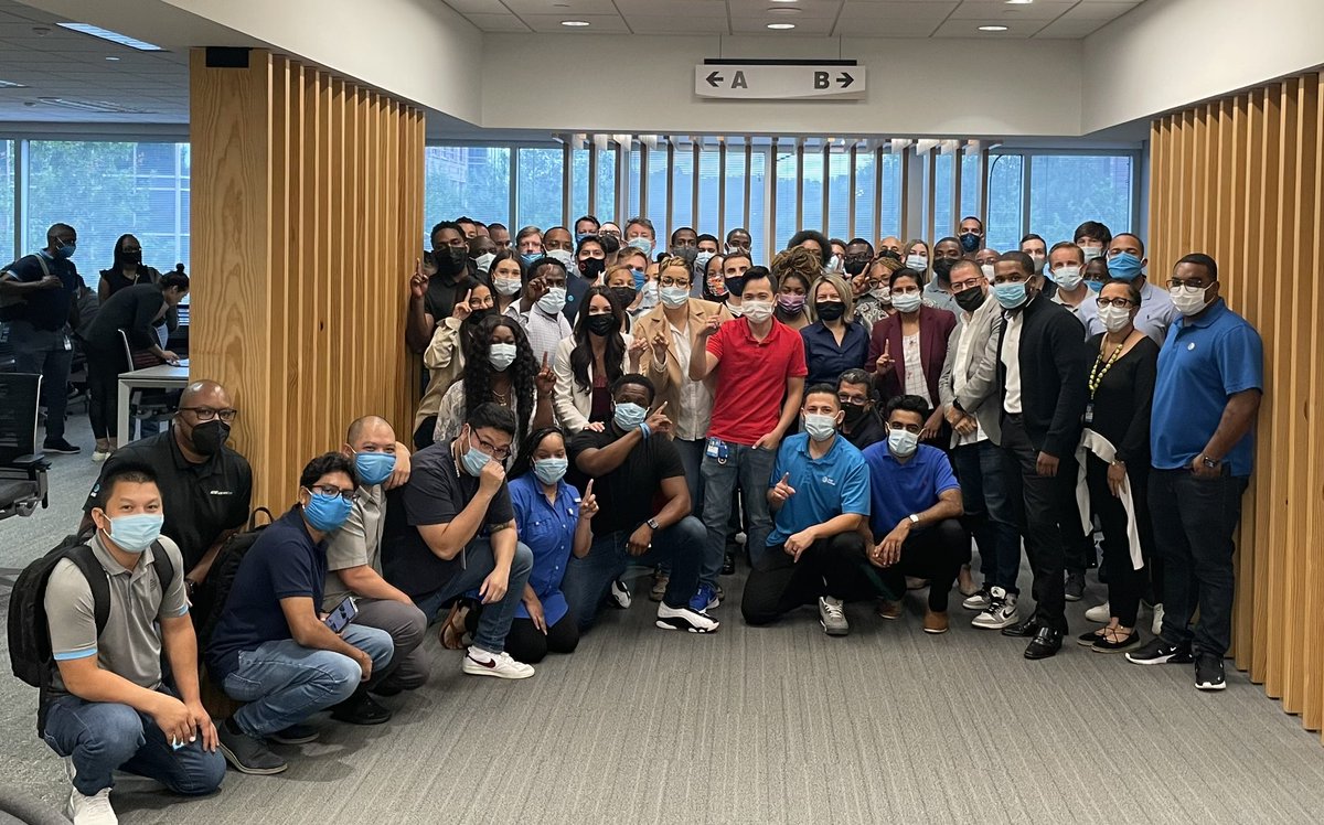 We #WinAsOne on in SES! Fiber and Mobility sellers making it happen across the market! #elevateSES #builtdiffERent #givingthemERenvy