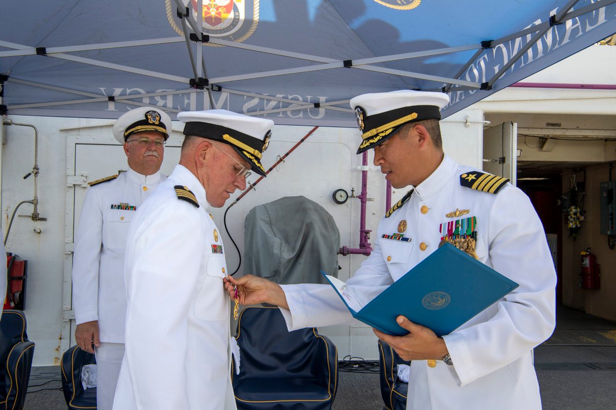 Congratulations to Captain Tim Quast, MD (Ret., USN), former commanding officer of USNS Mercy and Project Recover team member, on his retirement! from the US Navy. (Photos: #USN  MC2 Drace Wilson)

#KeepingAmericasPromise #PacificPartnership2022 #PP22 #neverforget