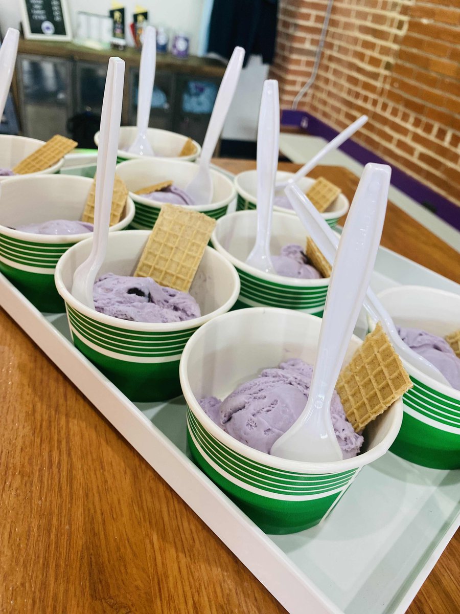 RMFoodTours's tweet photo. The ice cream at Josh and John's is the PERFECT way to end a hot day, and the PERFECT way to end a food tour, too! 😎🍦
#icecream #downtowncoloradosprings #rockymountainfoodtours #foodtour https://t.co/TEJE1b8EtC