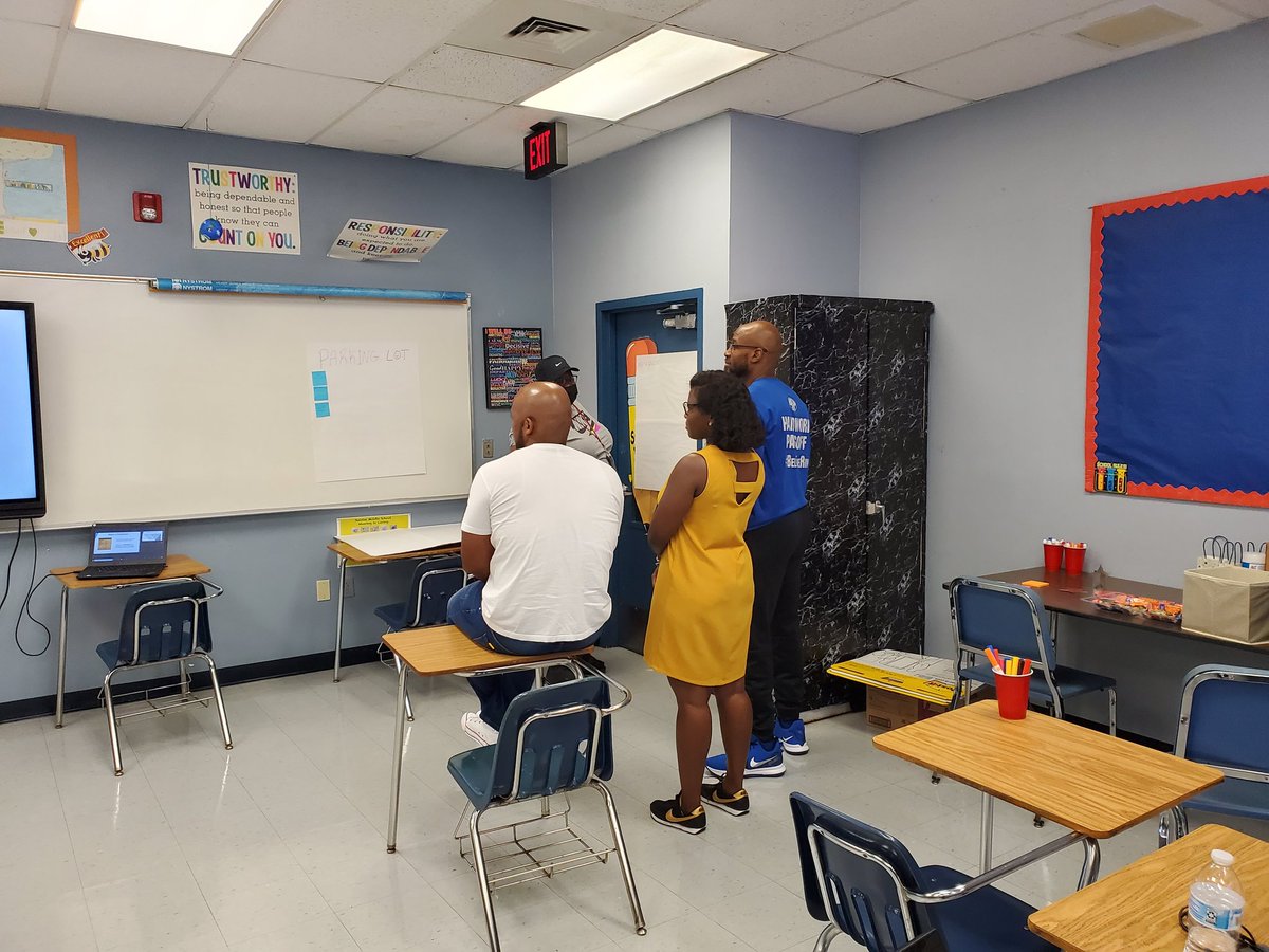 AshPastorPrime's tweet photo. Day 2 of facilitating PASL training with @Ms_AAustin for these Dynamic Teachers. https://t.co/eLC8q3uR9g
