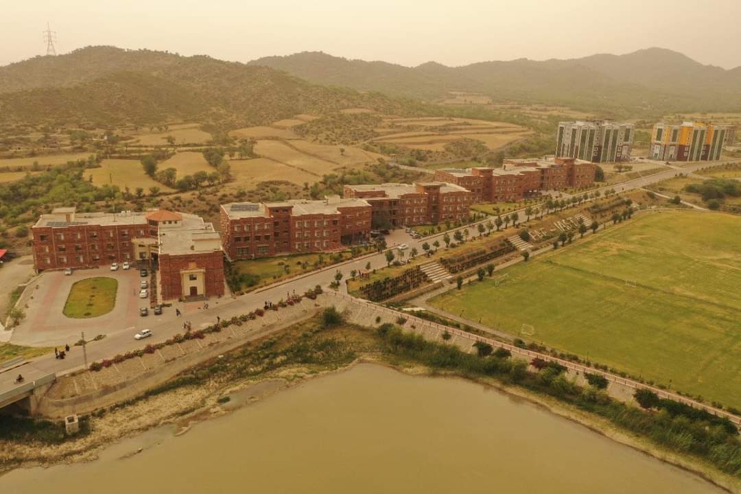 shahJsaima's tweet photo. Academic buildings raised in a just a couple of years along with about 26 programs offered is a history made by Pak-Austria Fachhochschule. The picture is few months old and the campus is greener and fresher now. #MS #BS #admissions2022 #PakAustria #skillingpakistan https://t.co/sLY7L4Oygh