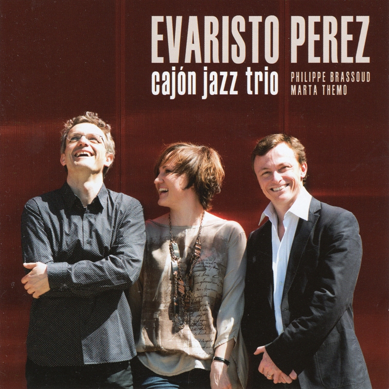 loslobosdelsol's tweet photo. #FSNT 433 Evaristo Perez "Cajon Jazz Trio" (2013)
こんな柔らかいパルスをバックにピアノを弾いたらさぞかし気持ちがいいのではないだろうか。そんな面白さがいっぱいのジャズを提供してくれる『カホン・ジャズ・トリオ』は期待以上の内容。多彩なリズムを刻むカホンは正に魔法の箱だと思う。 https://t.co/hVfhy20luY